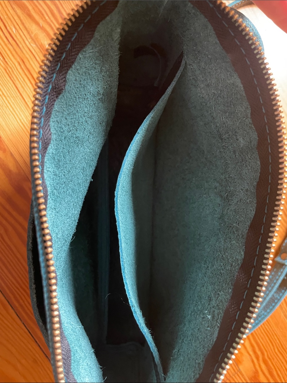 Portland Leather Poppy Purse in Lagoon - Picture 6 of 8